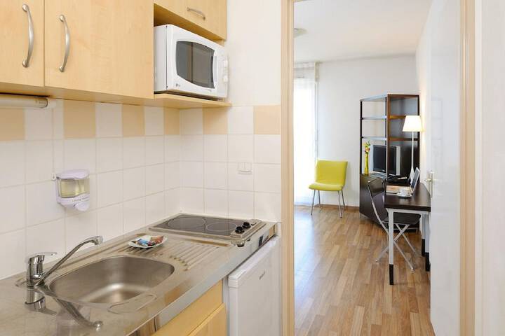 Private kitchenette