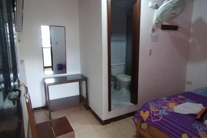 Room 26 of 46