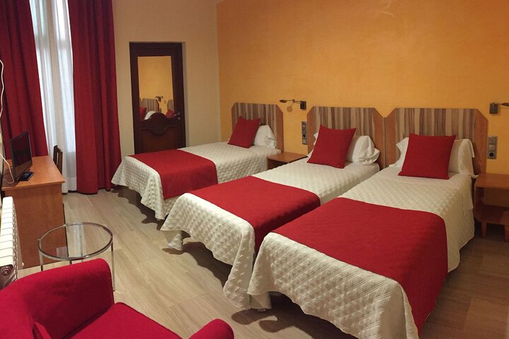 Room 15 of 40