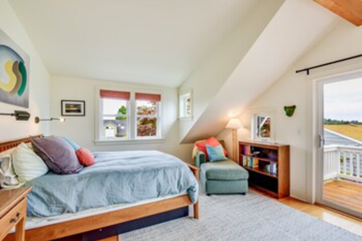 Room 8 of 24