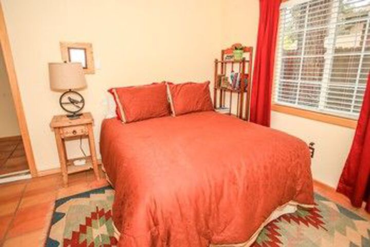 Room 7 of 32
