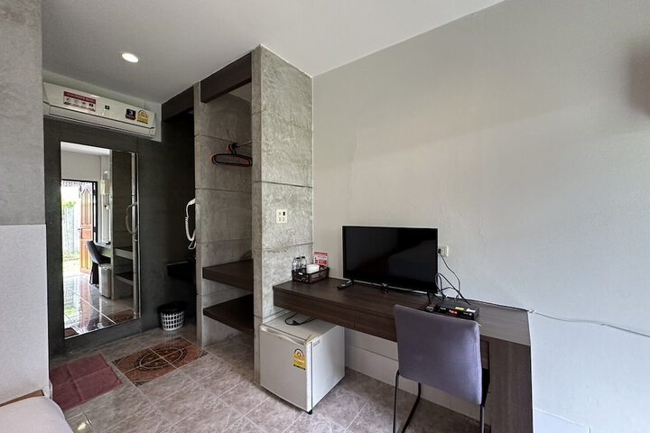 Room 10 of 47