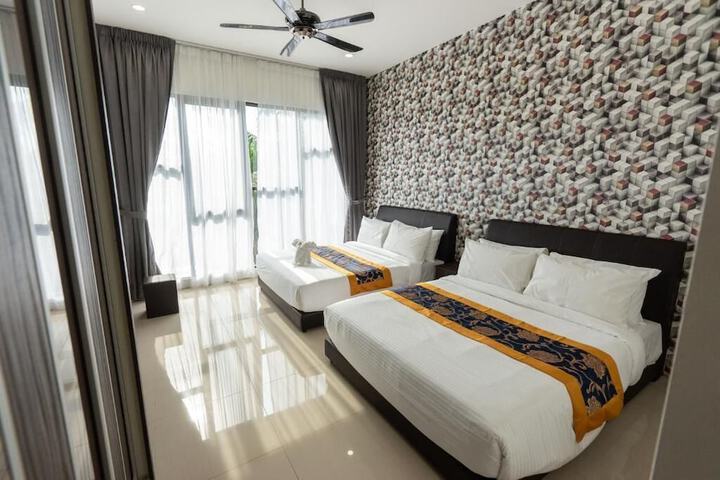 Room 21 of 50