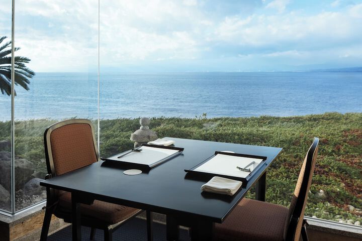 Dining Photos