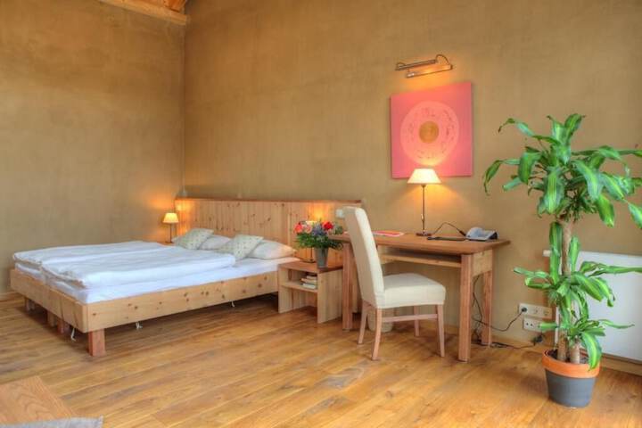 Room 8 of 71