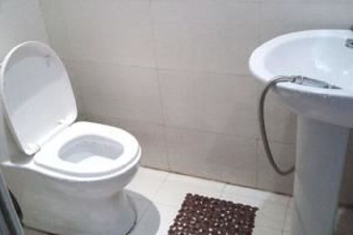 Room 7 of 15