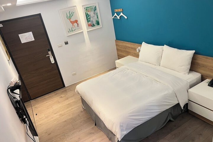 Room 46 of 94
