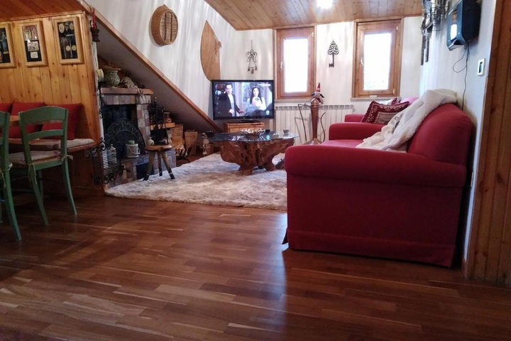 Room 3 of 10