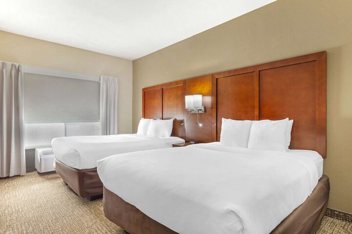 Suite Multiple Beds (8 of 15)