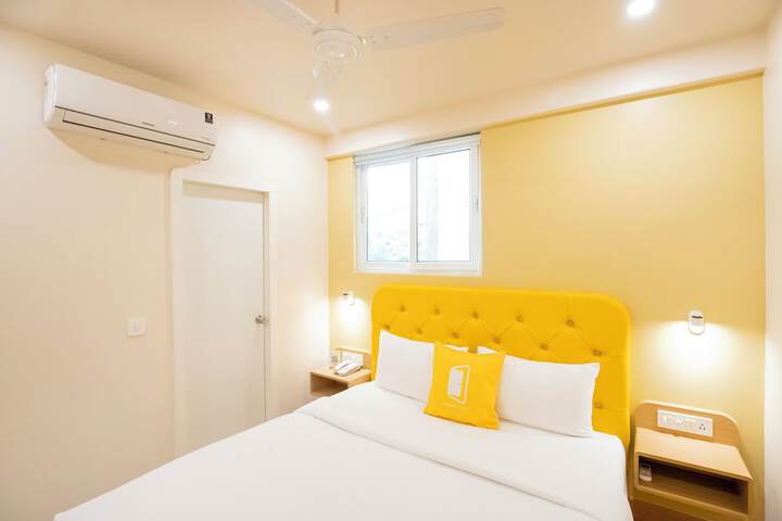 Room 13 of 33
