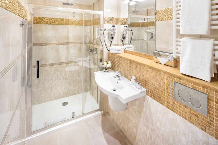 Clean Restrooms