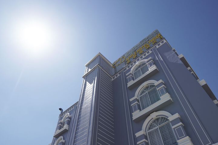 Hotel 39 of 40