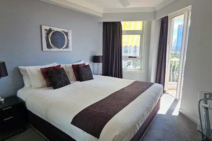 Room 10 of 85