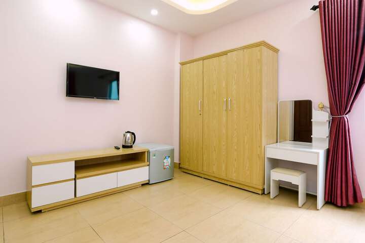 Room 14 of 30