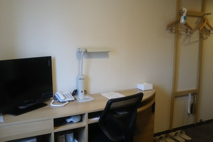 Room 19 of 61