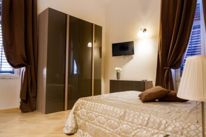 Room 20 of 48