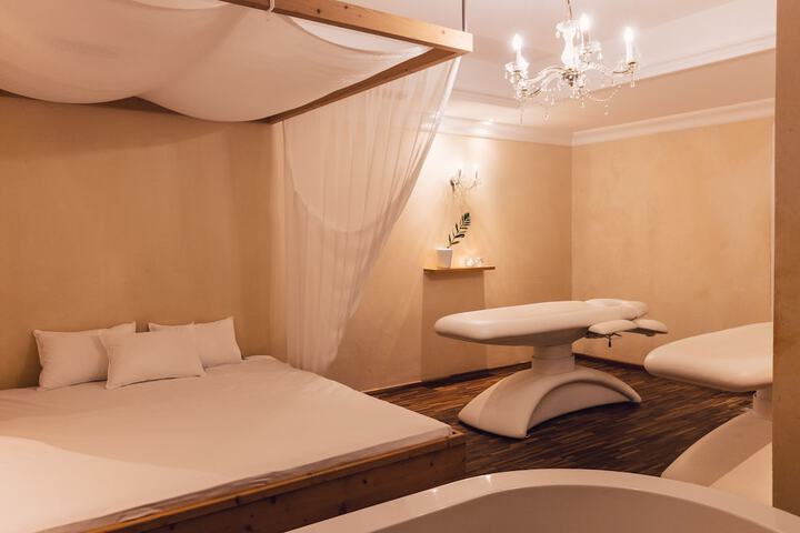 Spa 156 of 261