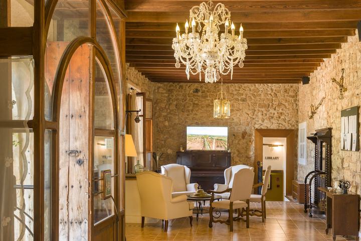 Hotel Lobby