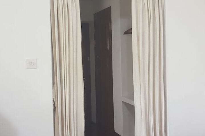 Room 9 of 343