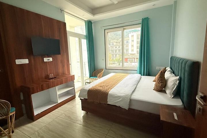 Room 18 of 45