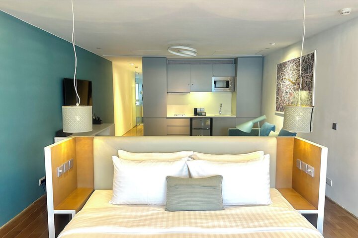 Room 22 of 60