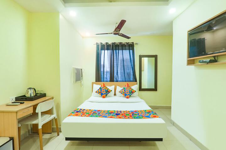 Room 12 of 21