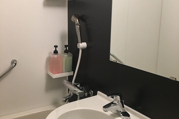 Room 34 of 50