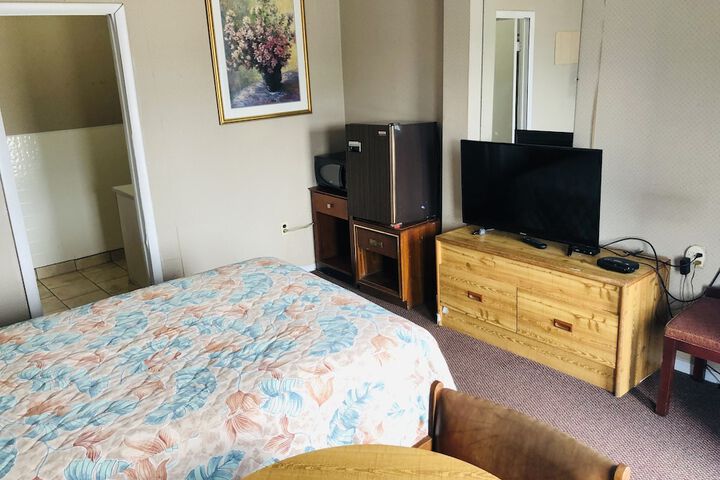 Room 5 of 7