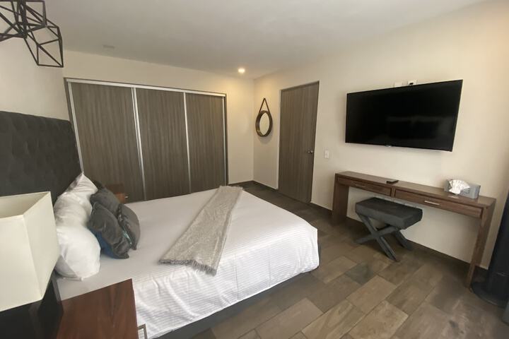 Room 16 of 68