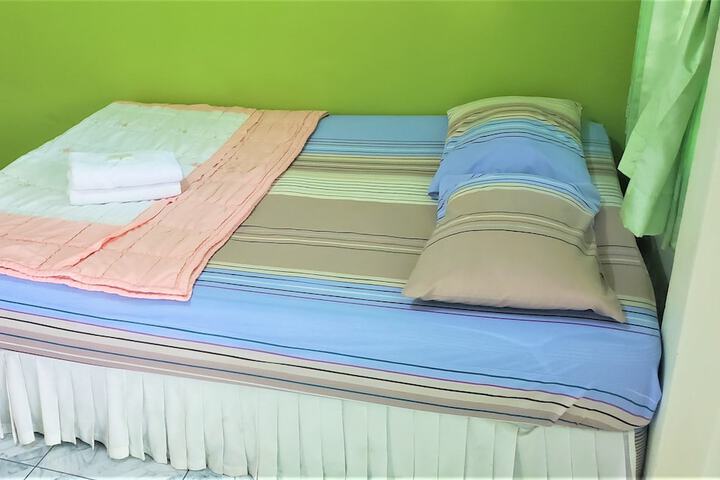 Room 6 of 49