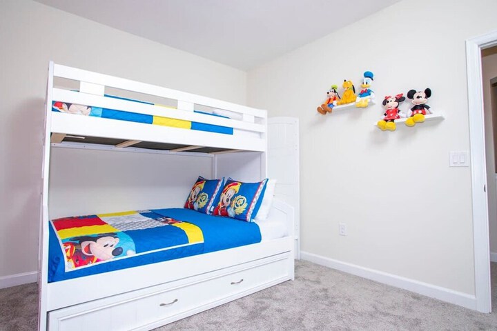 Room 95 of 123