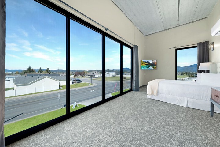 Room 20 of 65