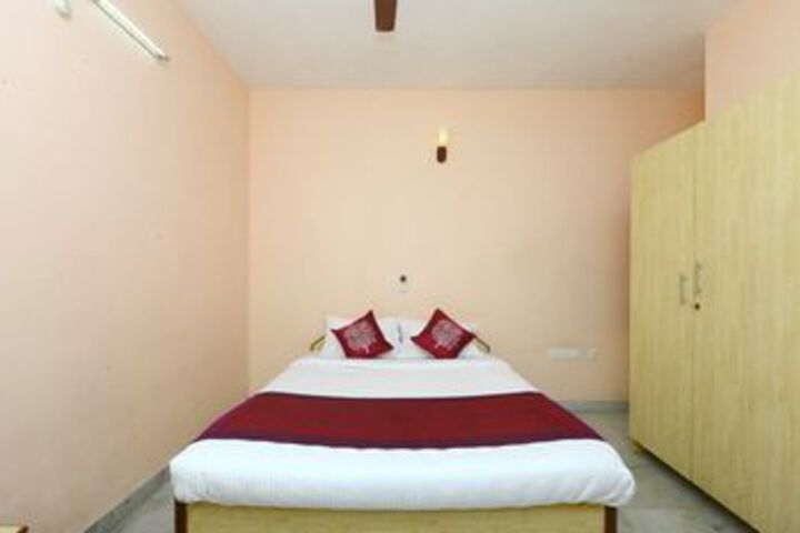 Room 14 of 22