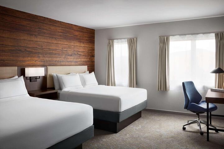 2 Double Beds (1 of 4)