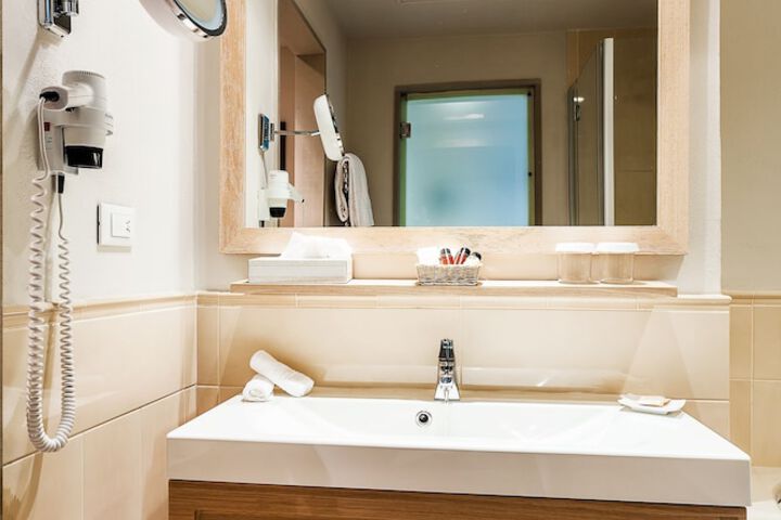 Clean Restrooms