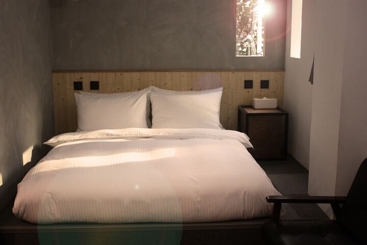 Room 14 of 61