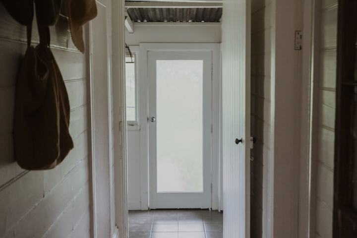 Room 40 of 164
