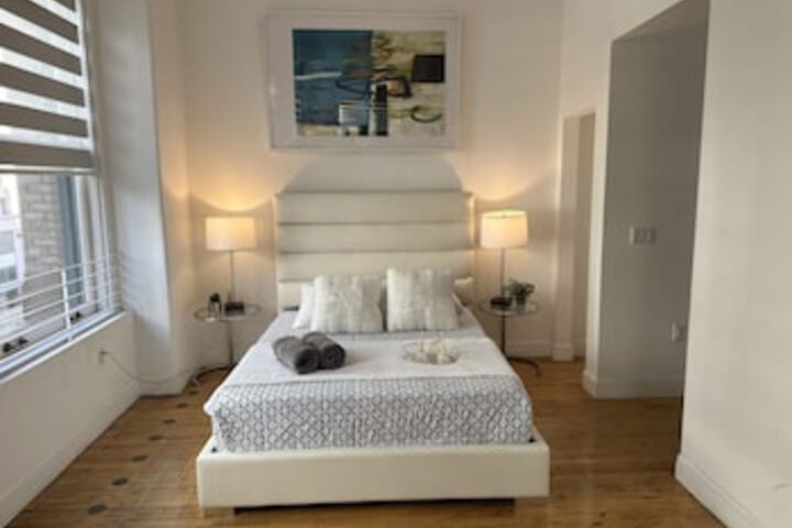 Room 115 of 516