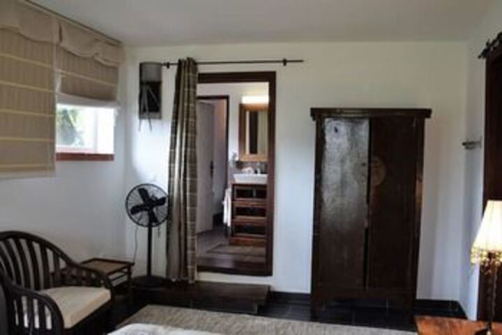 Room 17 of 18