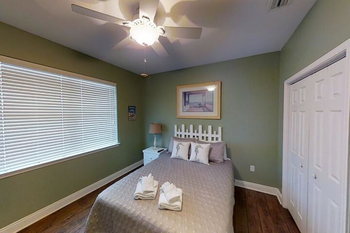 Room 3 of 21