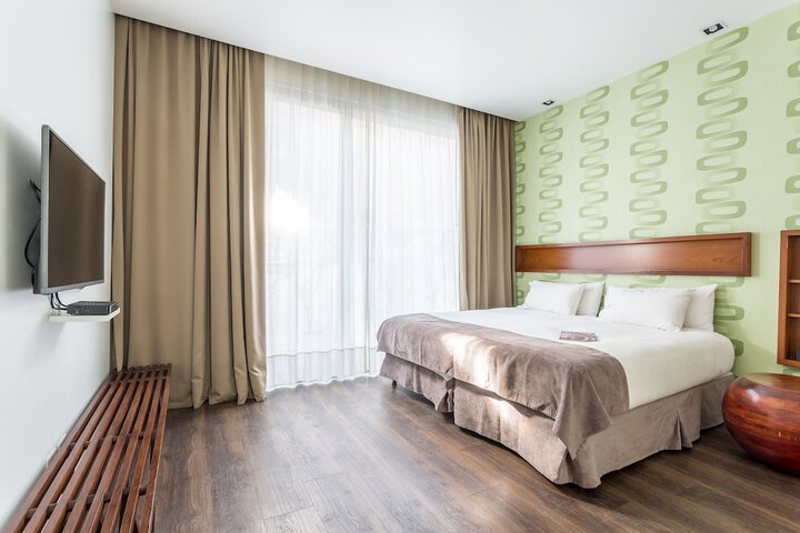 Room 109 of 181
