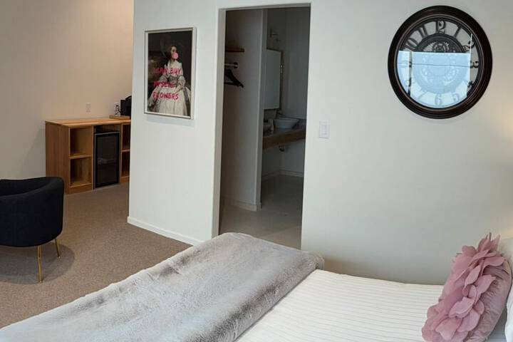 Room 87 of 153