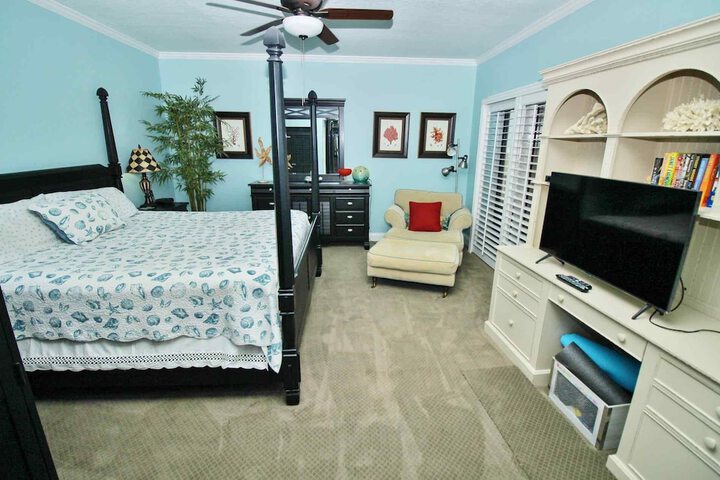 Room 9 of 129