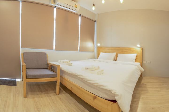 Room 10 of 47