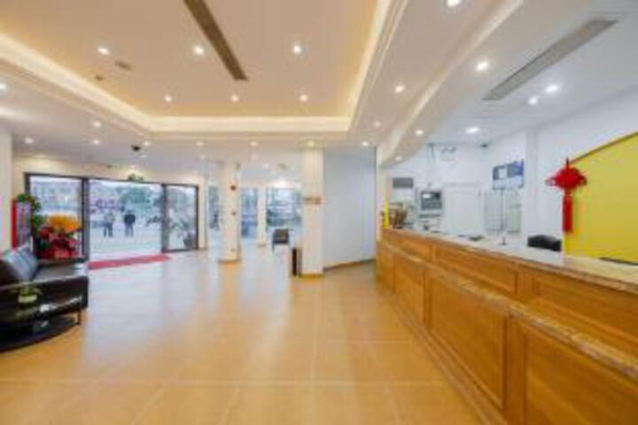 YaShe Hotel (Shanghai Wild Animal Park)