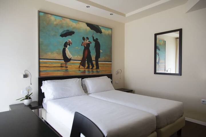 Room 8 of 49