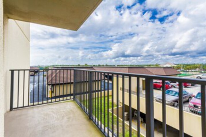 Terrace/Patio 5 of 63