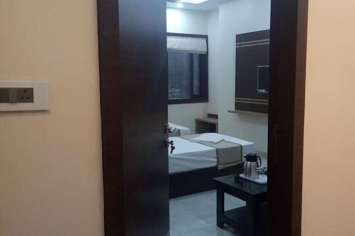 Room 12 of 60