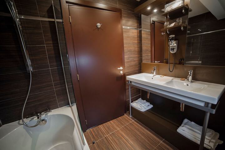 Bath Interior