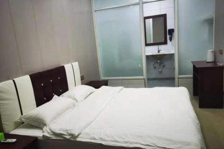 Shanghai Haozhong Guest Room Department